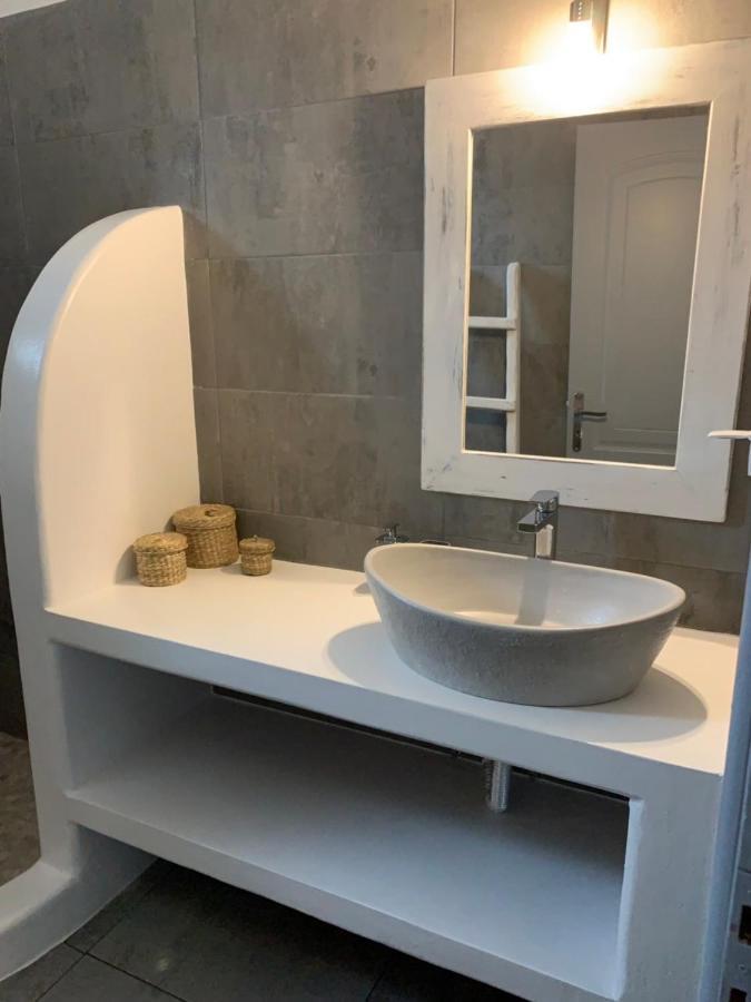Parian White Luxury Apartments Parikia  Luaran gambar